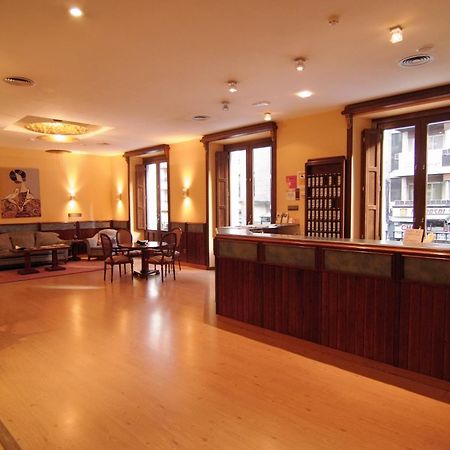 Hostal Cataluna ซาราโกซา ภายนอก รูปภาพ