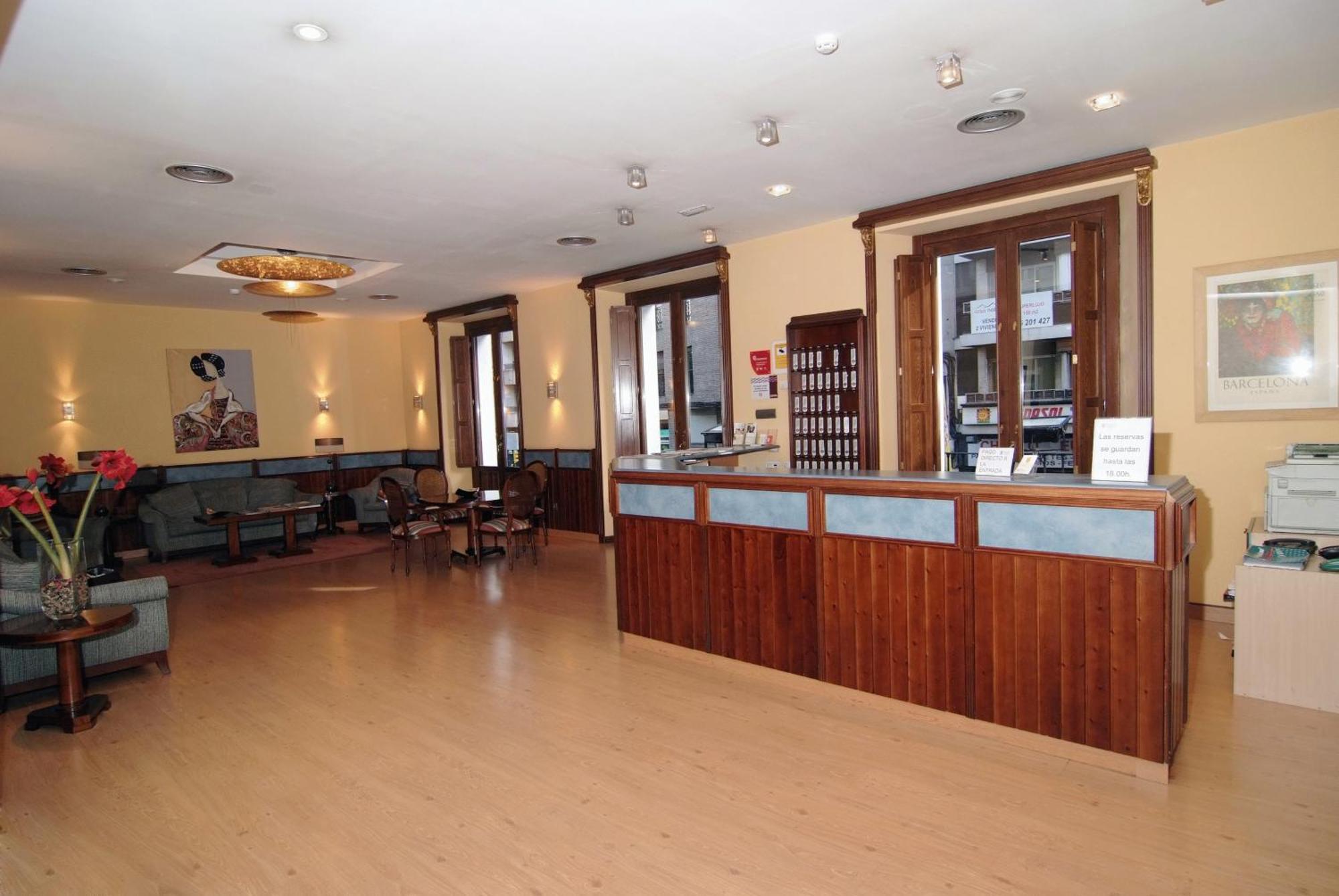 Hostal Cataluna ซาราโกซา ภายนอก รูปภาพ