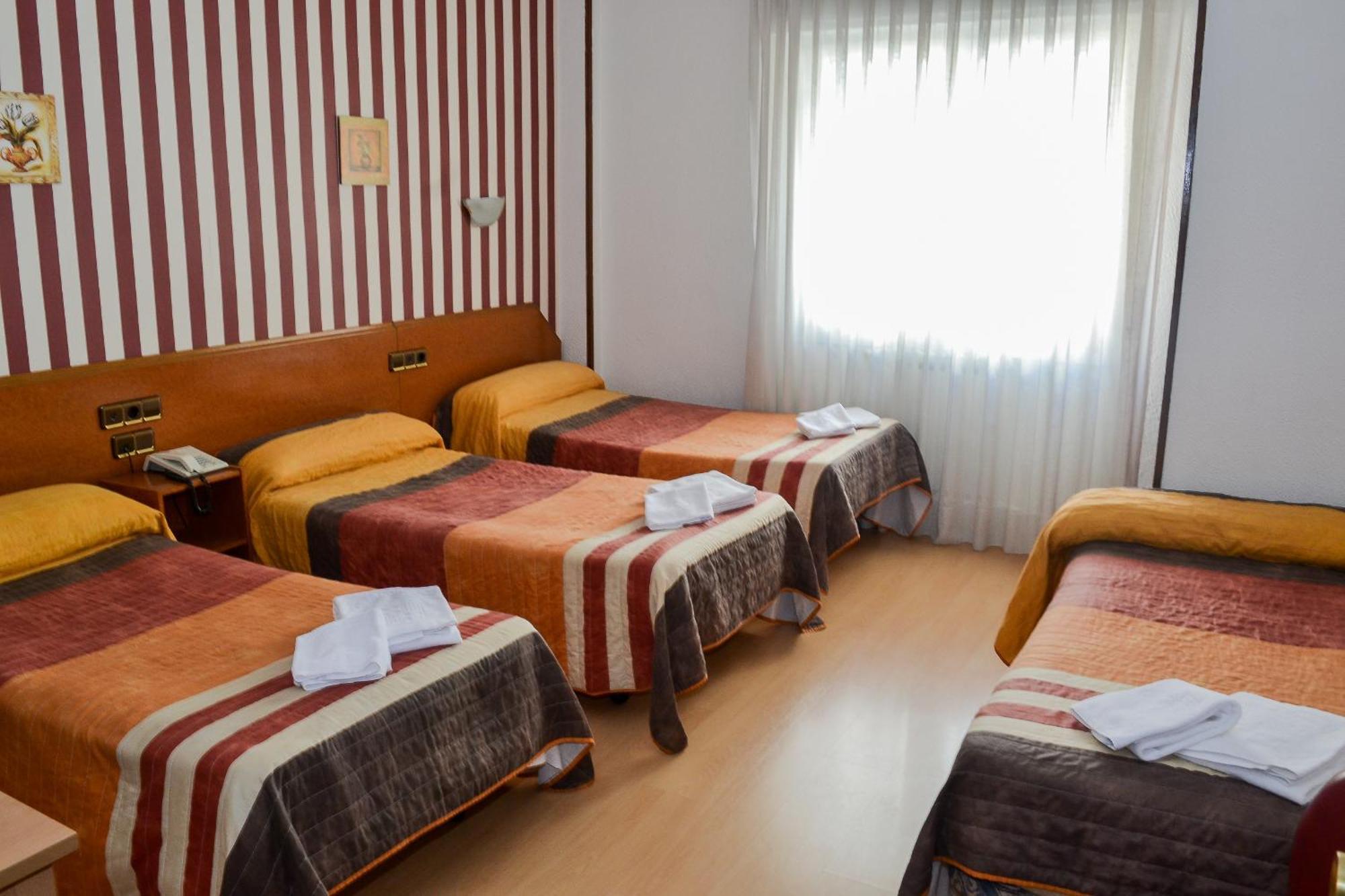 Hostal Cataluna ซาราโกซา ห้อง รูปภาพ