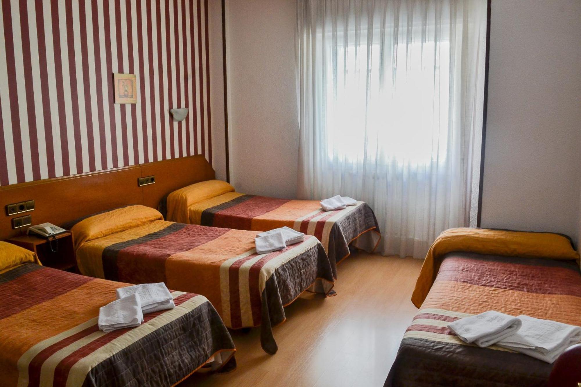 Hostal Cataluna ซาราโกซา ห้อง รูปภาพ