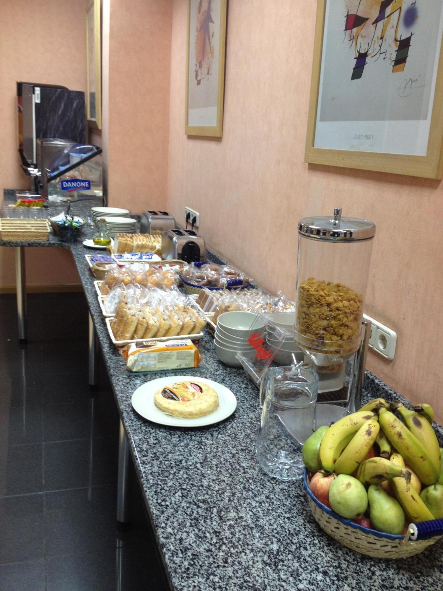 Hostal Cataluna ซาราโกซา ภายนอก รูปภาพ