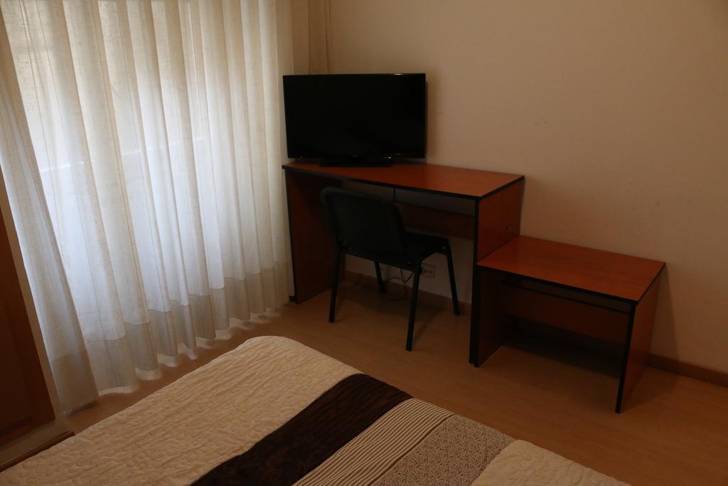 Hostal Cataluna ซาราโกซา ภายนอก รูปภาพ