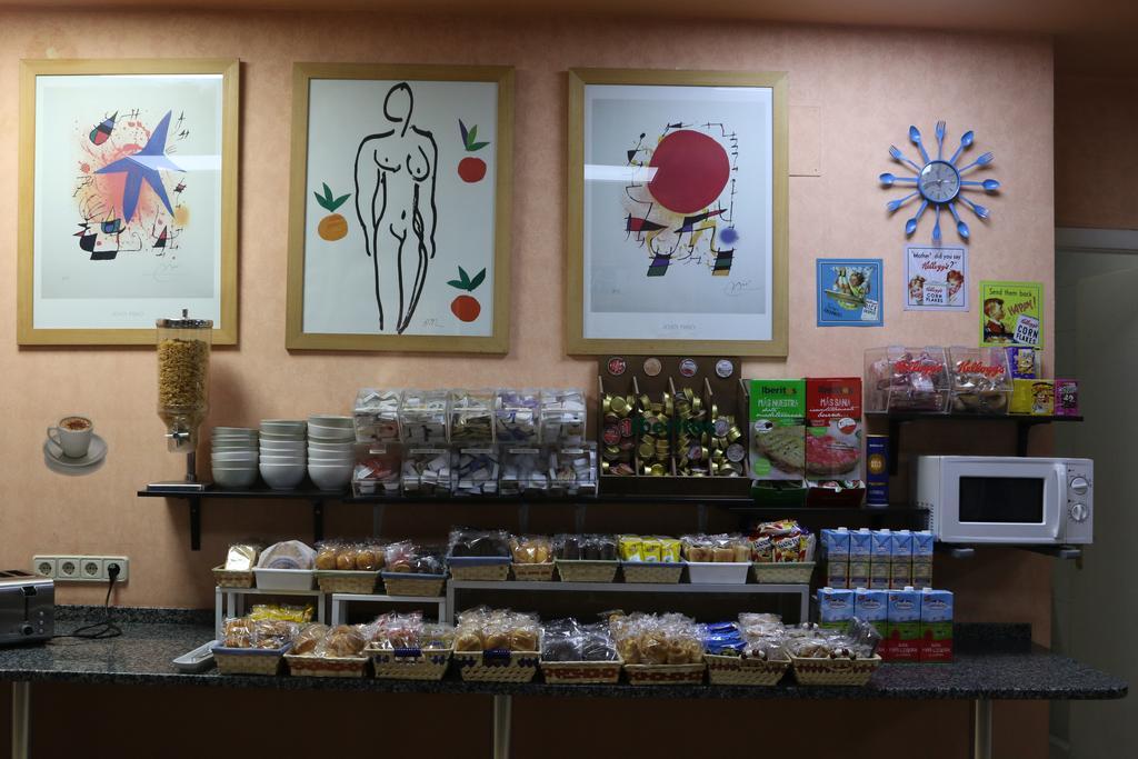 Hostal Cataluna ซาราโกซา ภายนอก รูปภาพ